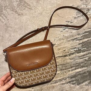 Michael Kors Half Dome Crossbody Bag MK Logo Tan Chain Leather